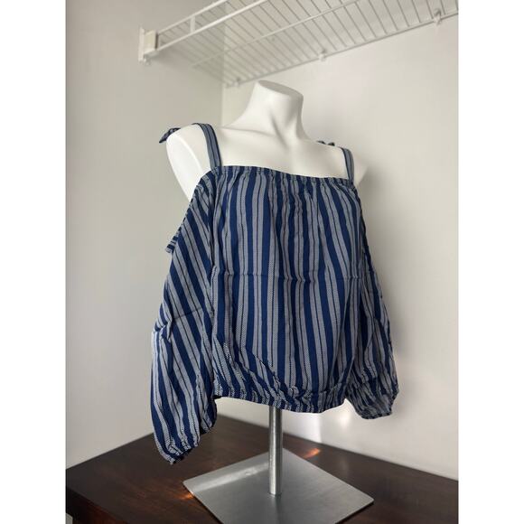 Torrid Navy Blue Striped Challis Crop, Off the Shoulder, Size 1X NWT - Picture 3 of 7